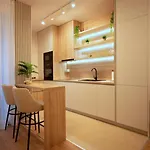 Apartment Ella - Of Mara - Powered By Neo 10