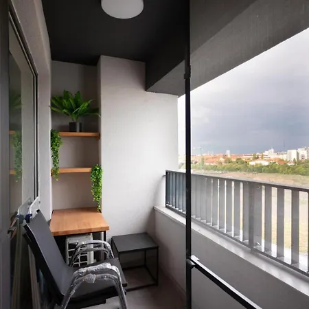 Ella By Of Mara Timişoara