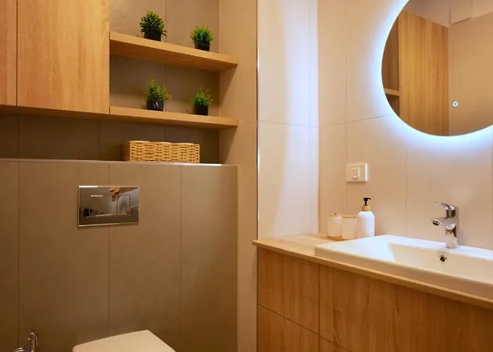 Ella - Of Mara - Powered By Neo 10 טימישוארה