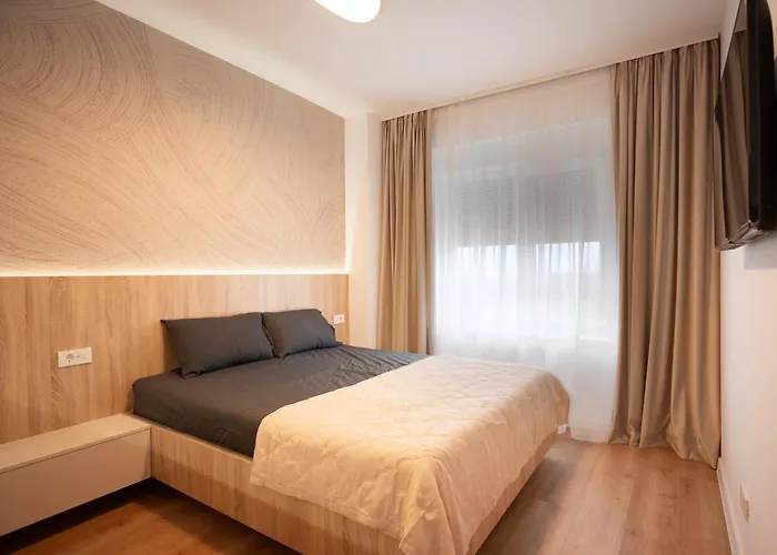 Ella - Of Mara - Powered By Neo 10 * טימישוארה