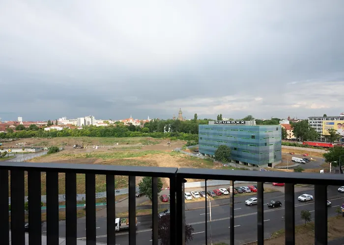 Ella - Of Mara - Powered By Neo 10 * Temešvár